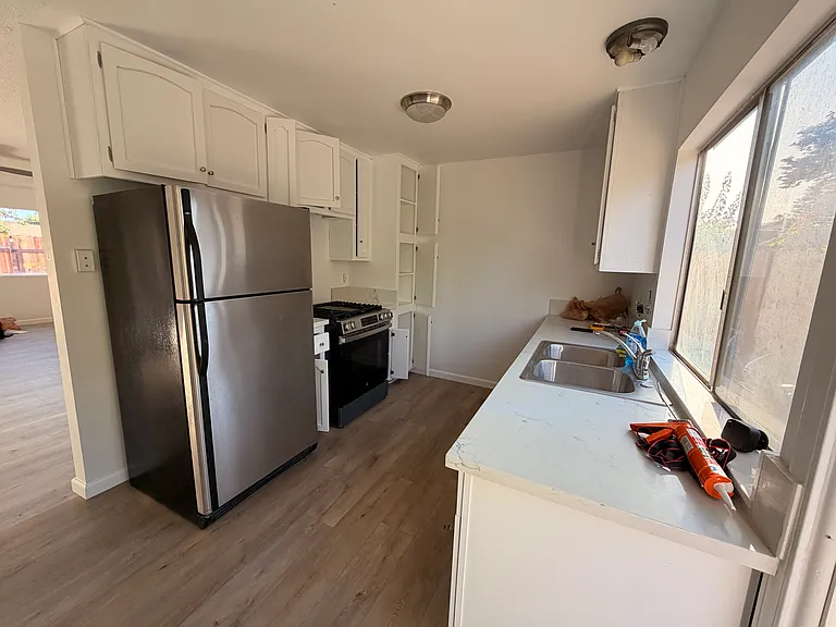 928 Gunner St — Photo 5