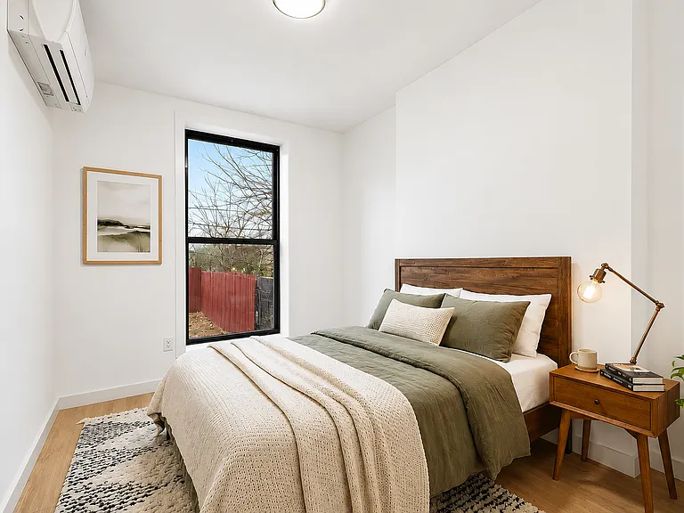 1113 Herkimer St #1 — Photo 6