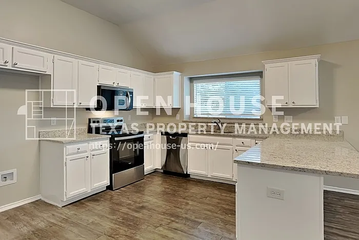 3604 Crestcreek Ct — Photo 8