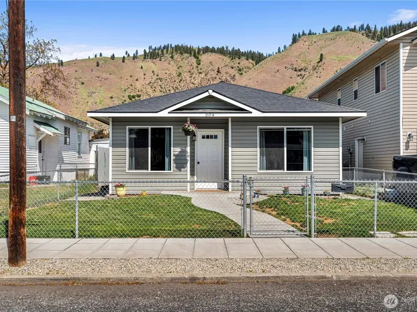 204 River Street, Cashmere, WA 98815