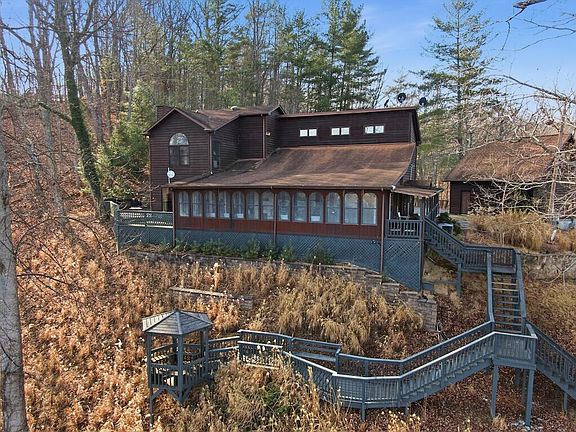 2nd image of 3537 Ferncliff Rd