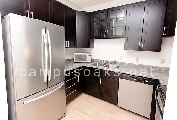 2nd image of 502 W Green St APT 304