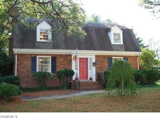 6 Stuttaford Dr, Sandston, VA 23150