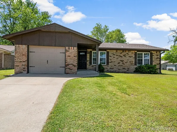 837 Mingo Ct, Claremore, OK 74017