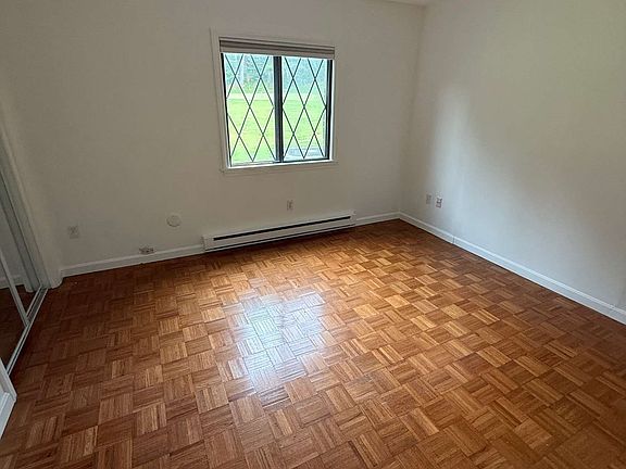 5th image of 16 Rainbow Pond Dr APT A1