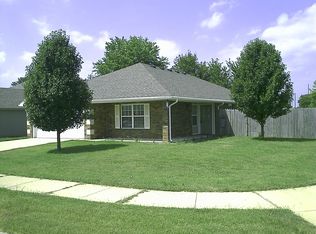 1200 SW Apache Dr, Bentonville, AR 72712