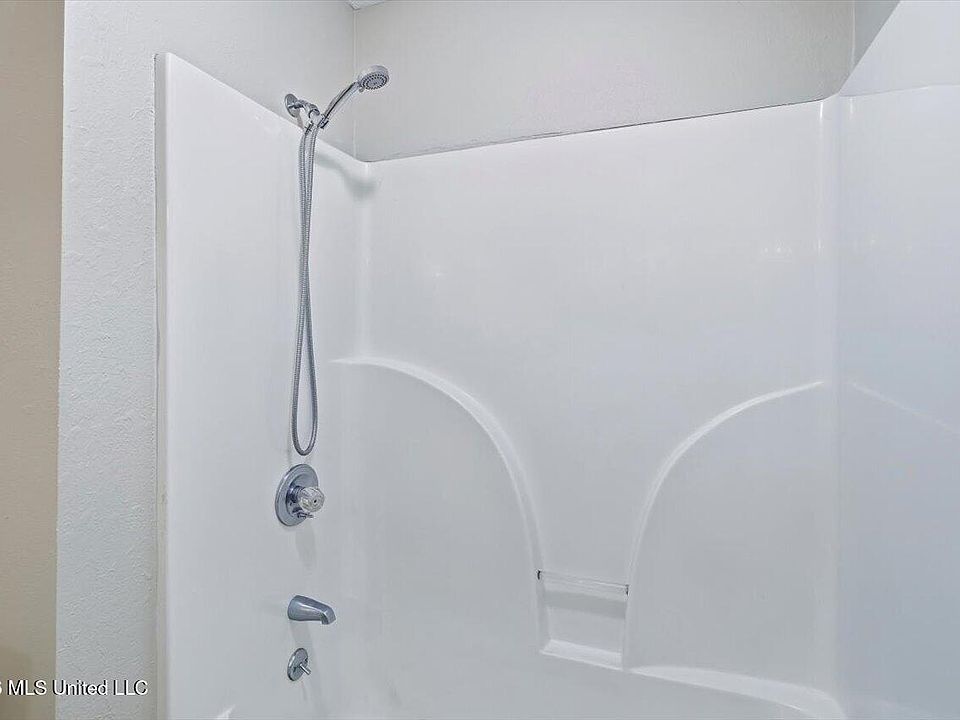 19th image of 3687 Flynn Dr