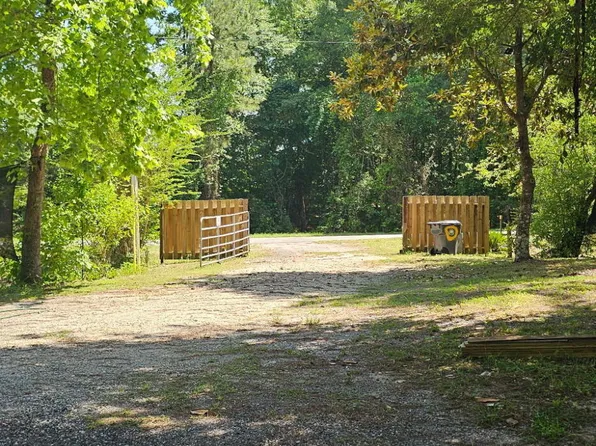 3022 Bob Sikes Rd, Defuniak Springs, FL 32435