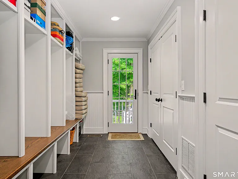 14 Deerfield Rd — Photo 29