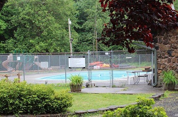 Community pool and play area too!