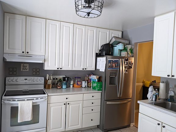 4th image of 7 Briardale Ct