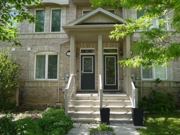 12 Kawneer Ter, Toronto, ON M1P 0C3