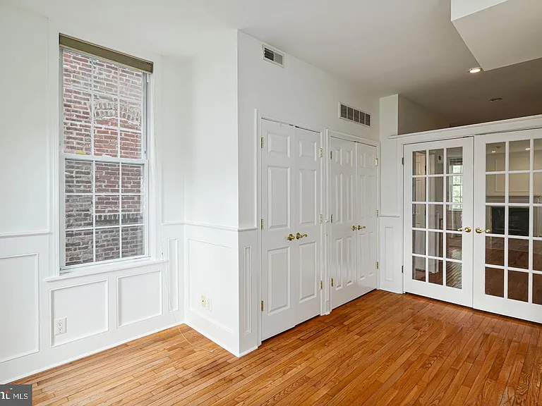 632 Pine St #2 — Photo 9
