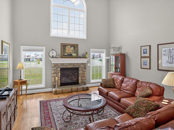 5th image of 4032 Pine Grove Rd