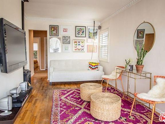 2nd image of 2340 Abbot Kinney Blvd