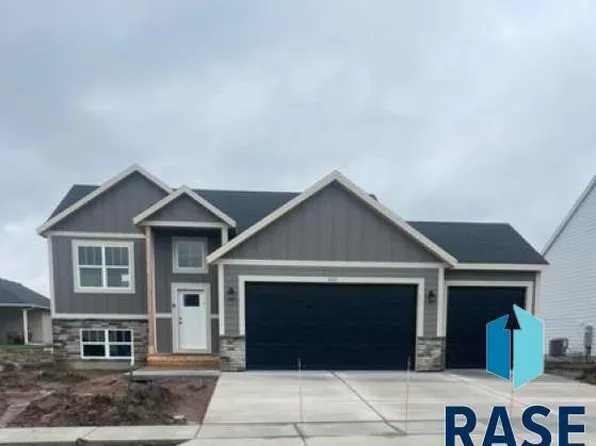 623 Hillside St, Harrisburg, SD 57032