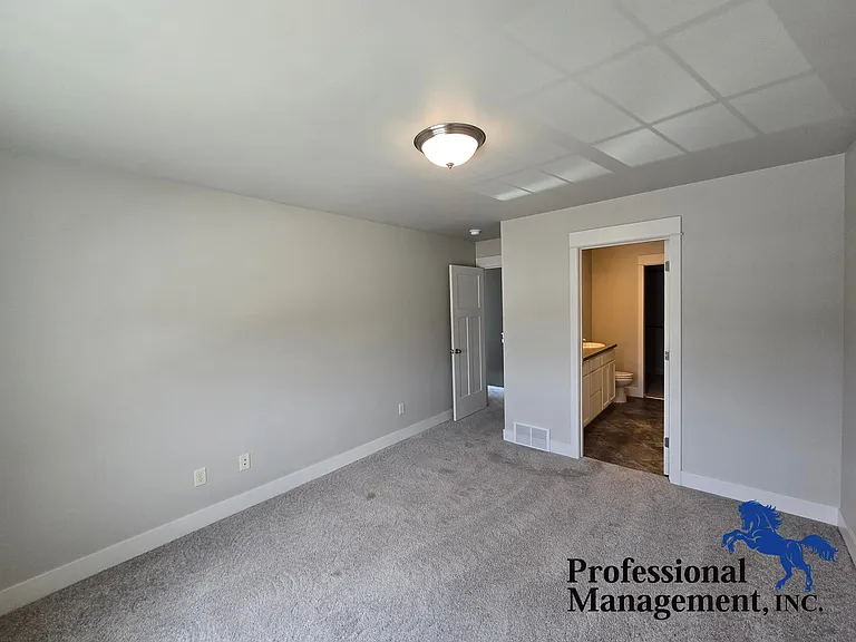 933 Kingston Ave — Photo 7