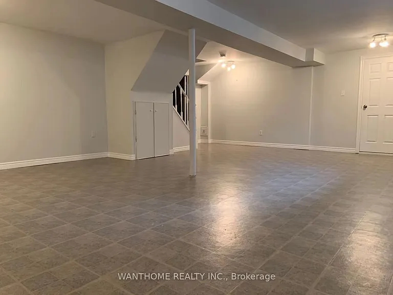 2710 Harewood Ct — Photo 16