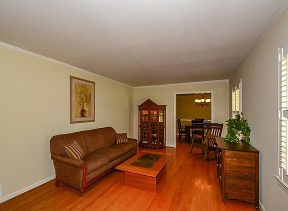 4th image of 2420 Robert Nash Ct