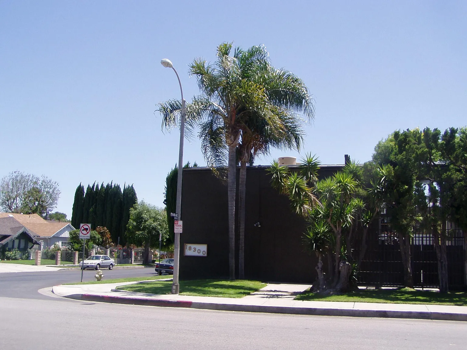 1 bed, 1050 sqft, $2,149 — Photo 3
