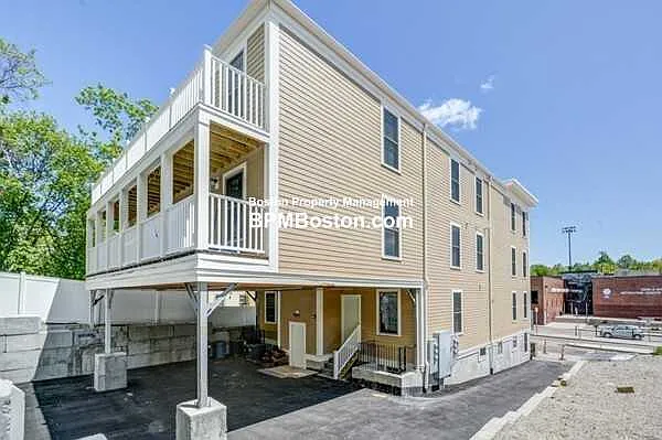 5 bed, $4,500 — Photo 2
