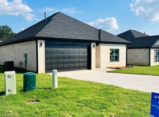 5601 Victoria Ct, Jacksonville, AR 72076