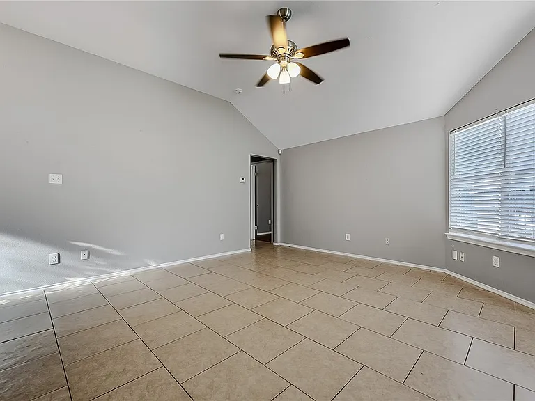 7926 Elk Dr — Photo 4
