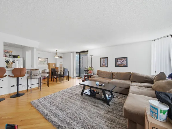 70 W Huron St, Chicago, IL