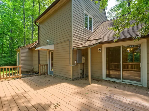 1238 Timberbranch Ct, Charlottesville, VA 22902