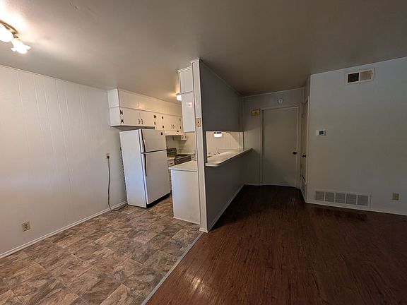 2nd image of 165 Richter Ln