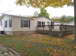 4179 E Shore Dr, Stanton, MI