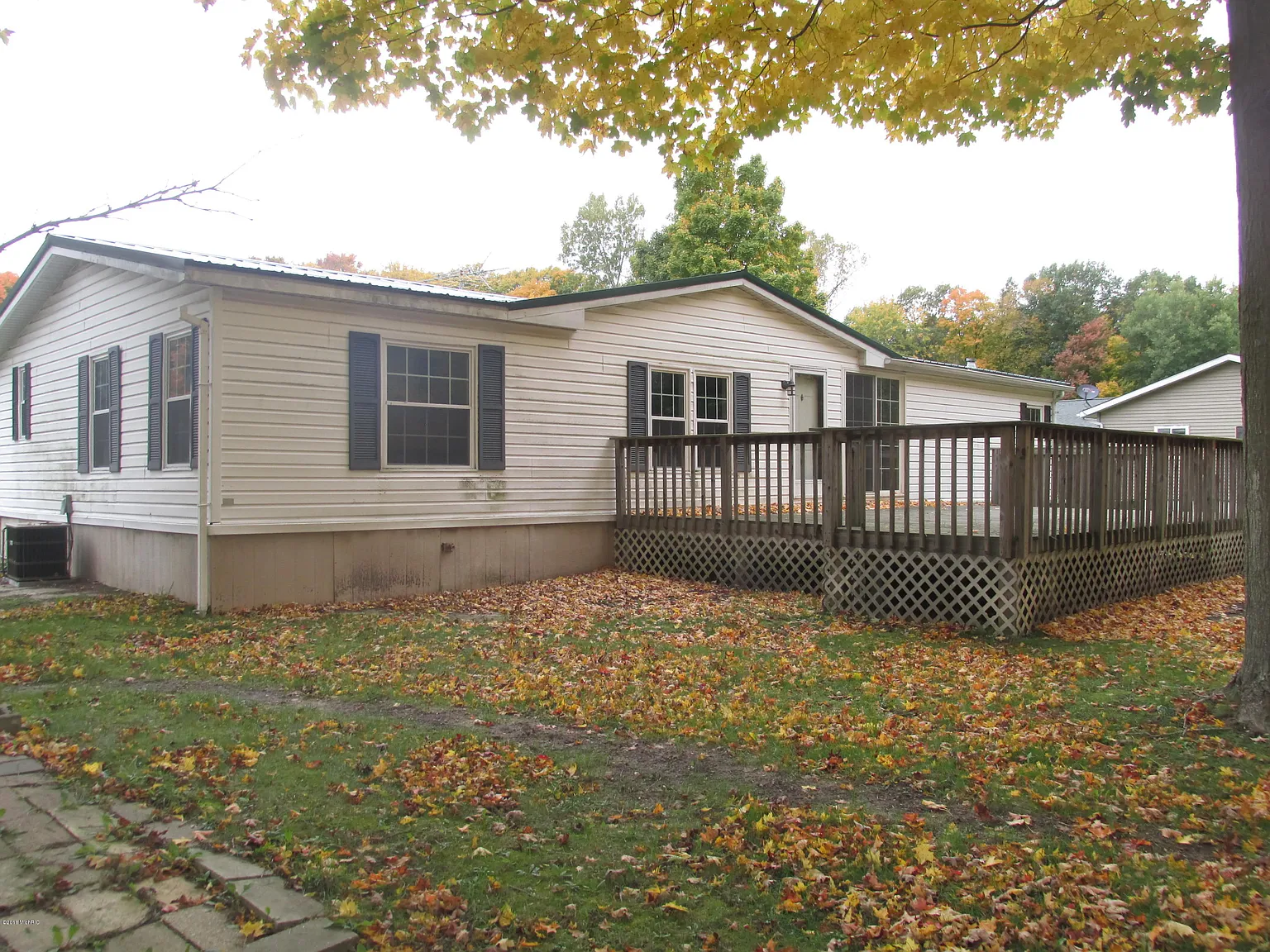 4179 E Shore Dr photo 1