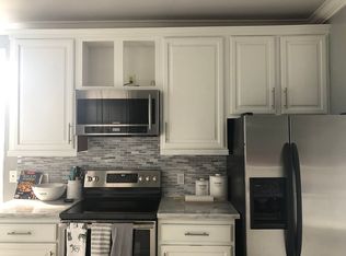 4945 Congress Dr, New Orleans, LA 70126