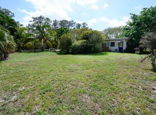 666 Chase Rd, West Palm Beach, FL 33415