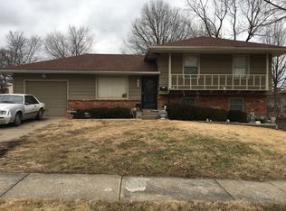 8102 E 89th St, Kansas City, MO 64138