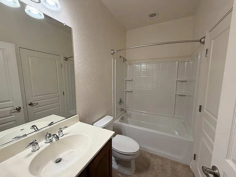 1226 Firefly Ct — Photo 23