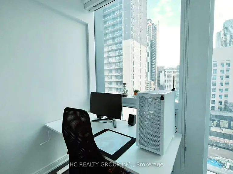 3 Gloucester St #809 — Photo 17