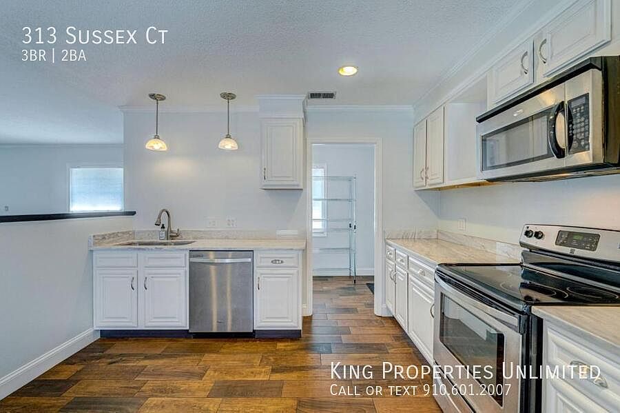 1st image of 313 Sussex Ct