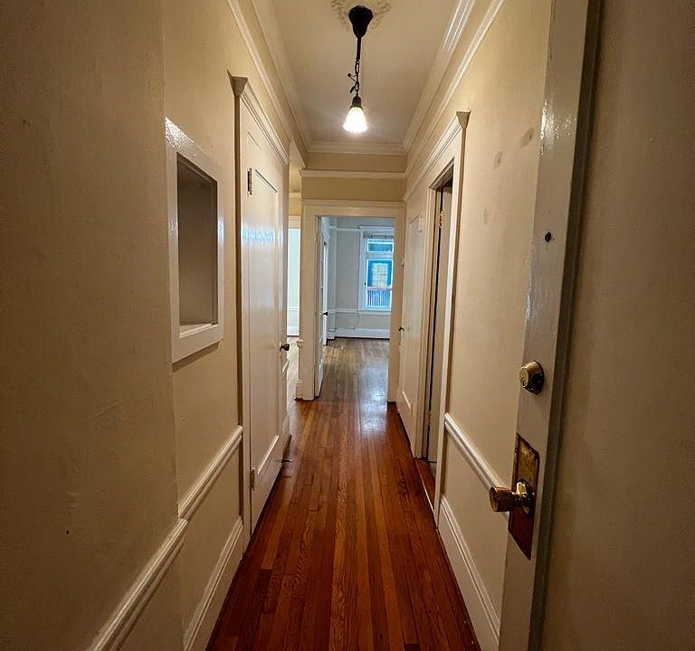 1st image of 1121 Bush St APT 3