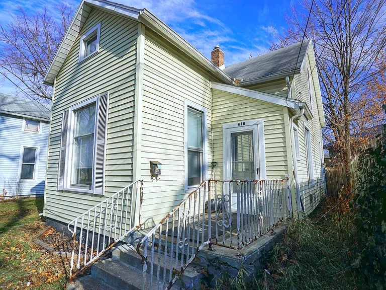 616 Liberty St — Photo 12