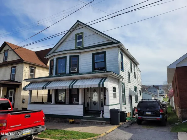 321 W 18th St, Tyrone, PA 16686