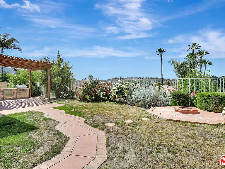 24701 Calle Conejo — Photo 68