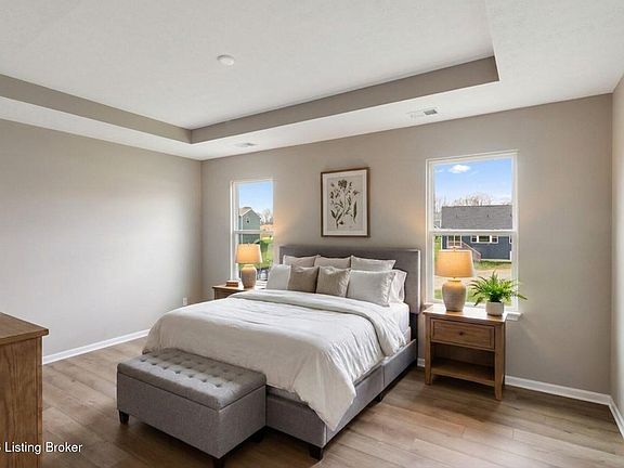 4th image of 208 Preserves Blvd