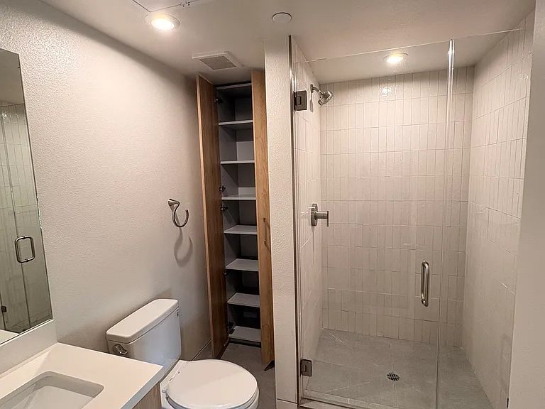 231 S Westlake Ave #301 — Photo 19