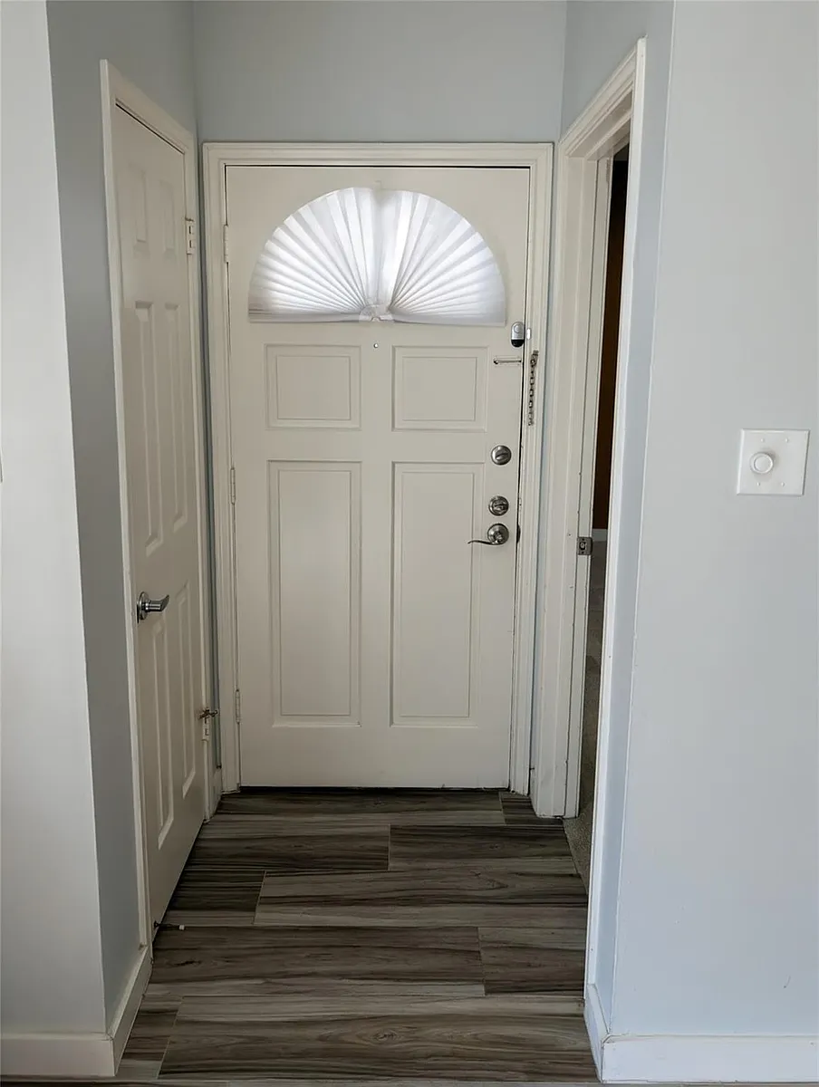Building Photo - 2529 Rio Grande St #6