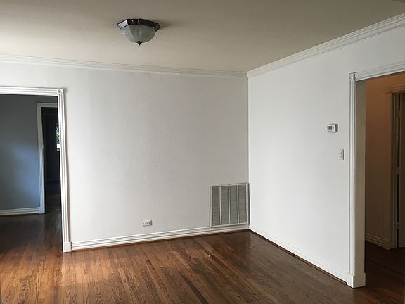 3rd image of 3332 Milton Ave