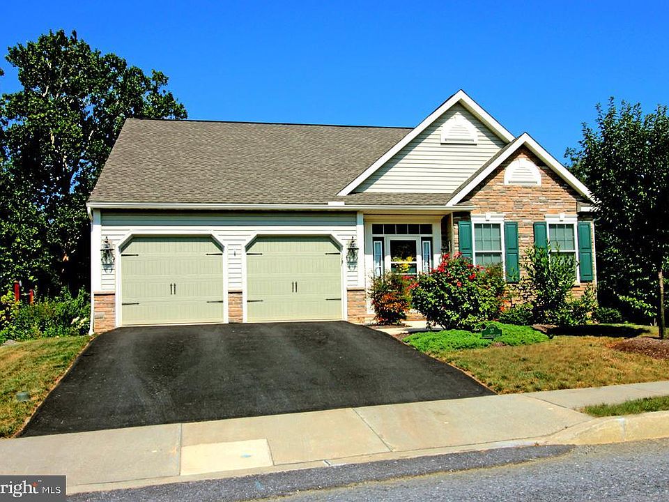 1st image of 37 Chamberlain Ln