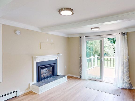 4th image of 13 Foye Road