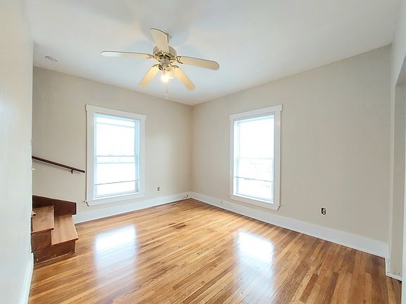 4th image of 23 Atlantic St #3