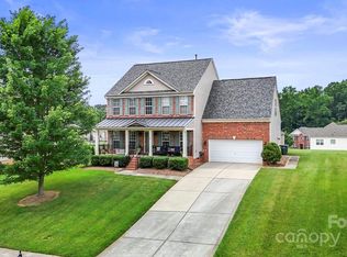 136 Pecan Hills Dr, Mooresville, NC 28115
